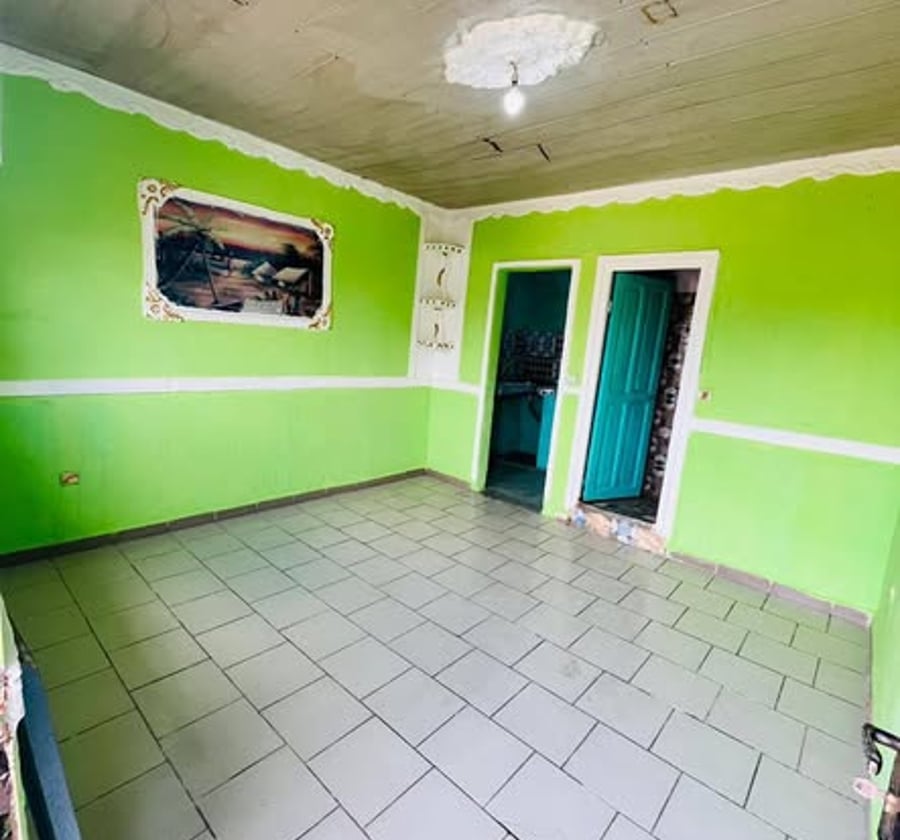 Chambre moderne à louer près de la Chapelle TKC - Yaoundé