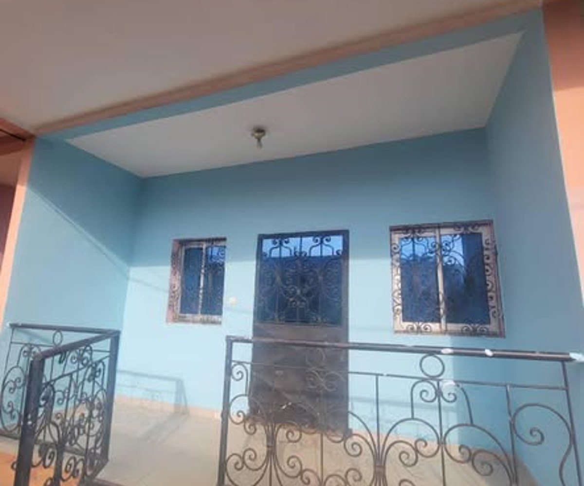 Studio moderne à louer - Tradex, Éleveur, Yaoundé