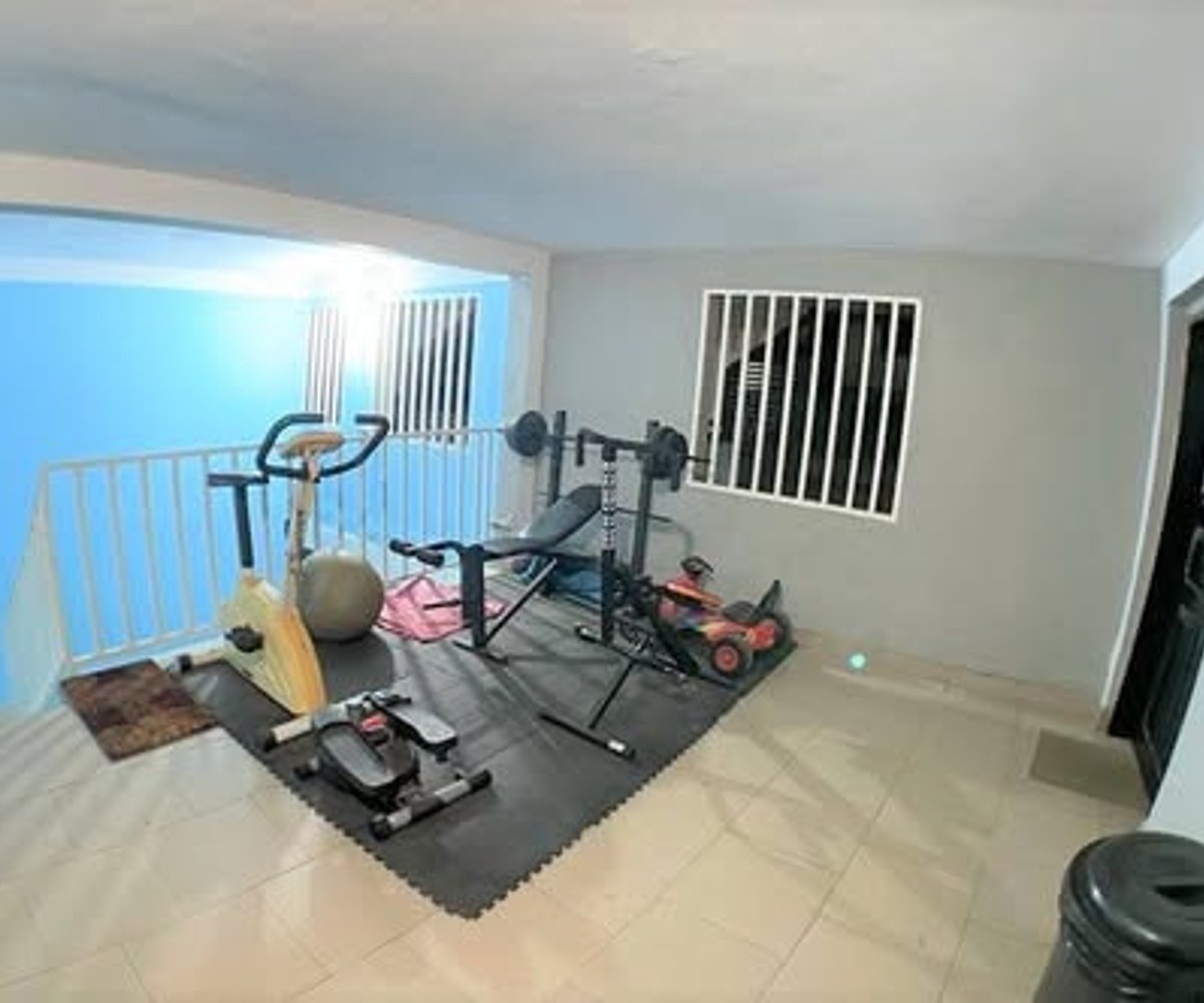 Chambre meublée à Bastos, Yaoundé