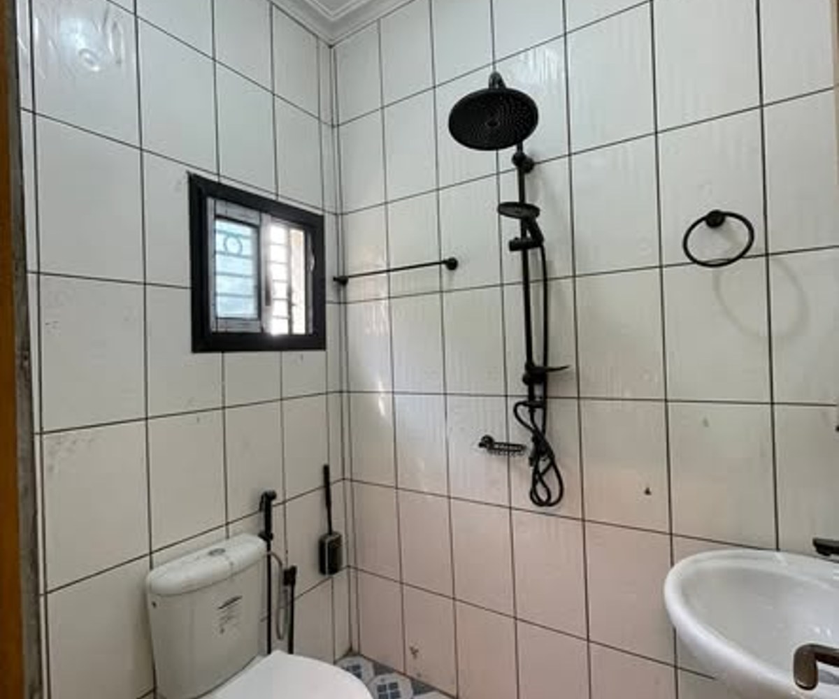 Chambre Moderne à Louer à Bojongo Bonaberi