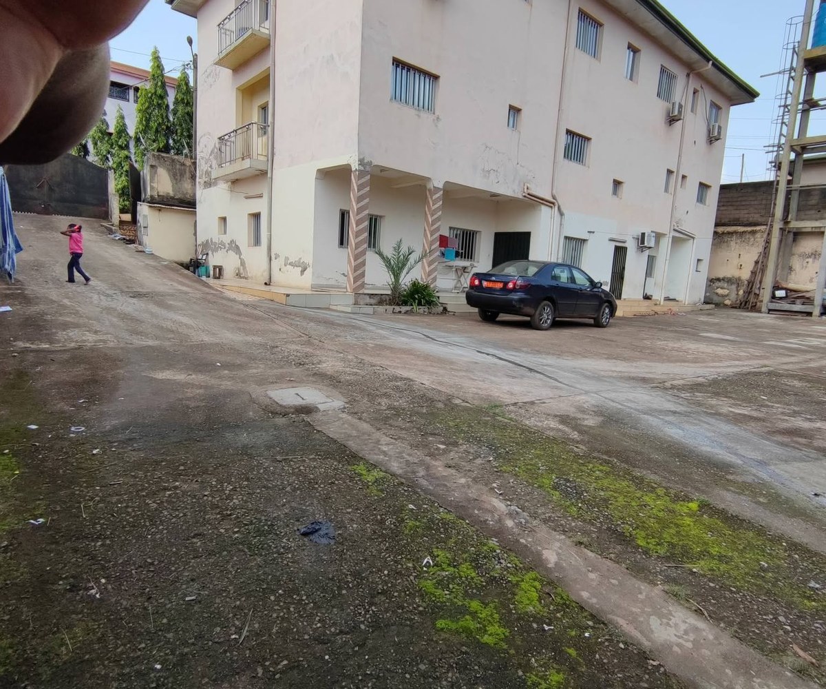 Appartement 3 chambres – Ngousso Santa Lucia