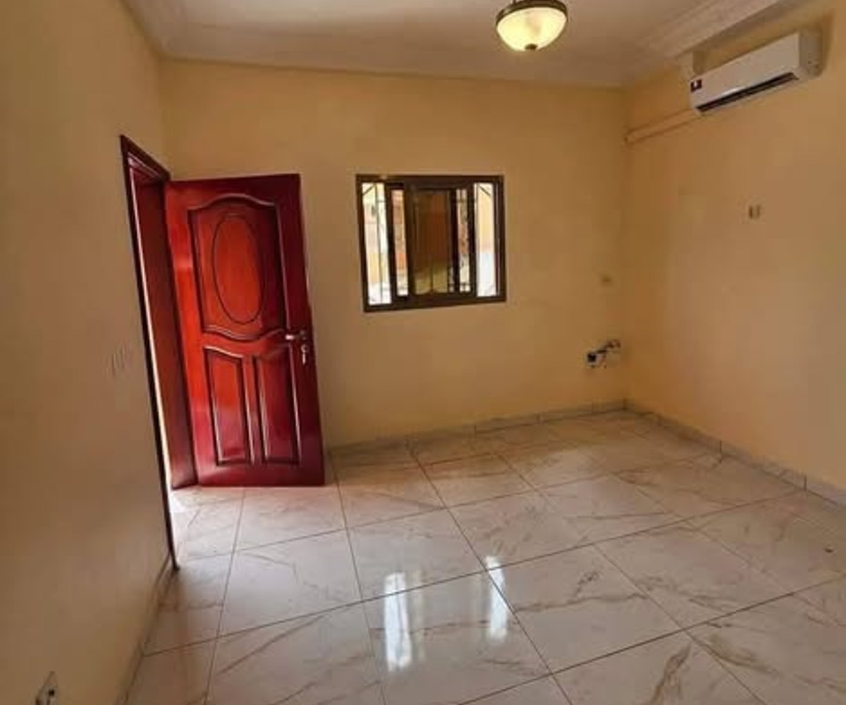 Studio bon standing – TSF, Douala