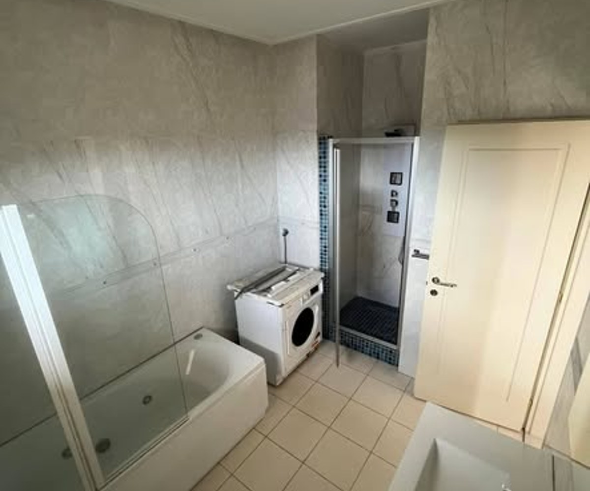 Appartement ultra moderne meublé à louer - Bonanjo, Douala