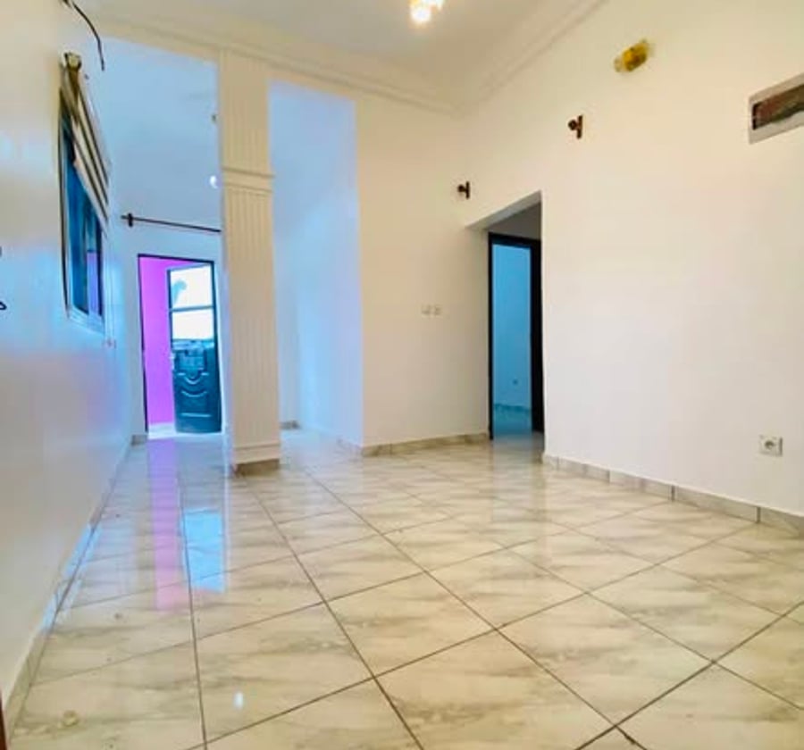 Studio moderne à louer à Makepe Saint Tropex