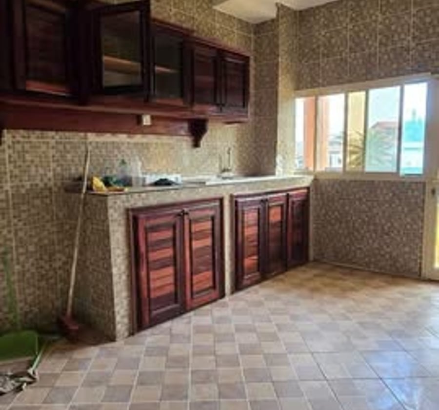 Appartement moderne à louer à Bastos