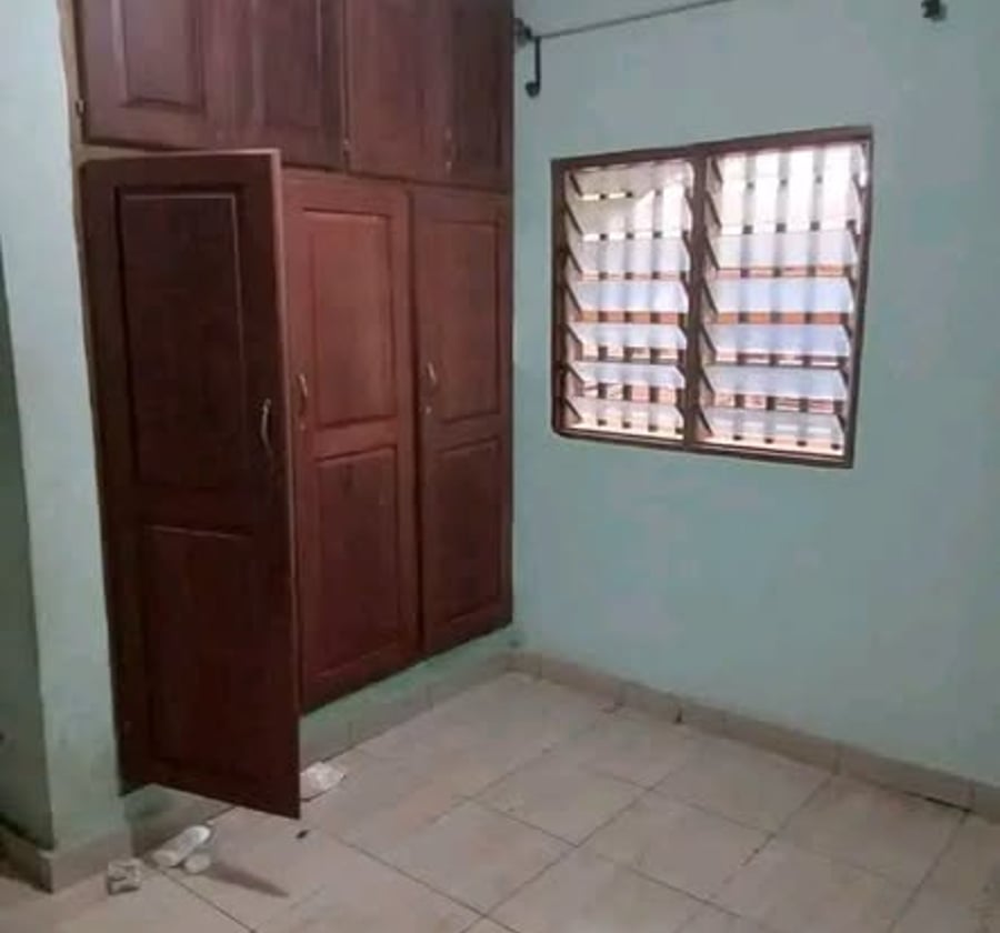 Appartement 3 chambres à louer à Mimboman Don Bosco