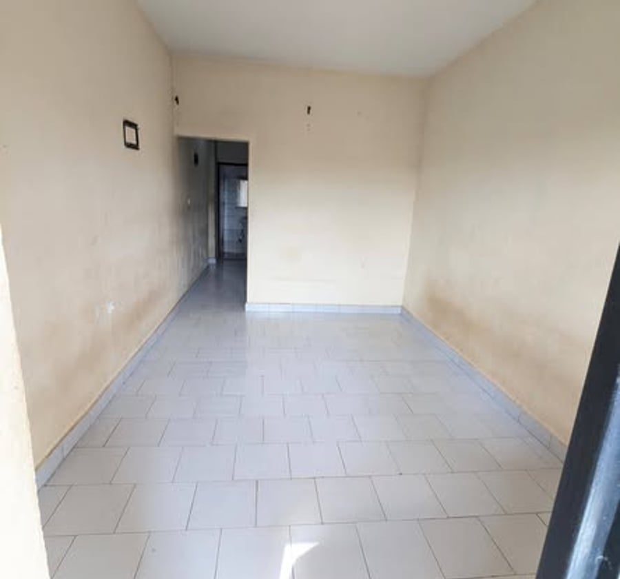 Vaste studio moderne à louer - Etoudi, Yaoundé