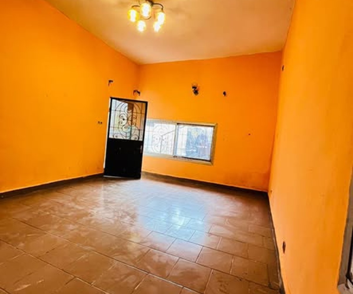Appartement 2 chambres à Efoulan