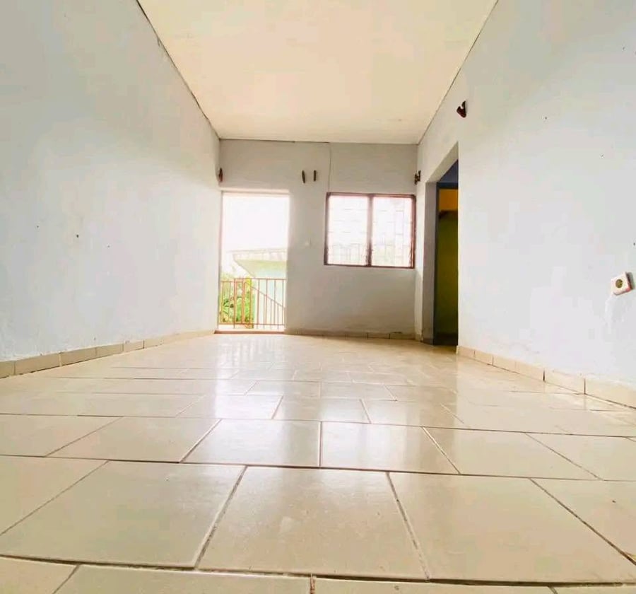 Studio moderne à louer - Logbaba Sonel