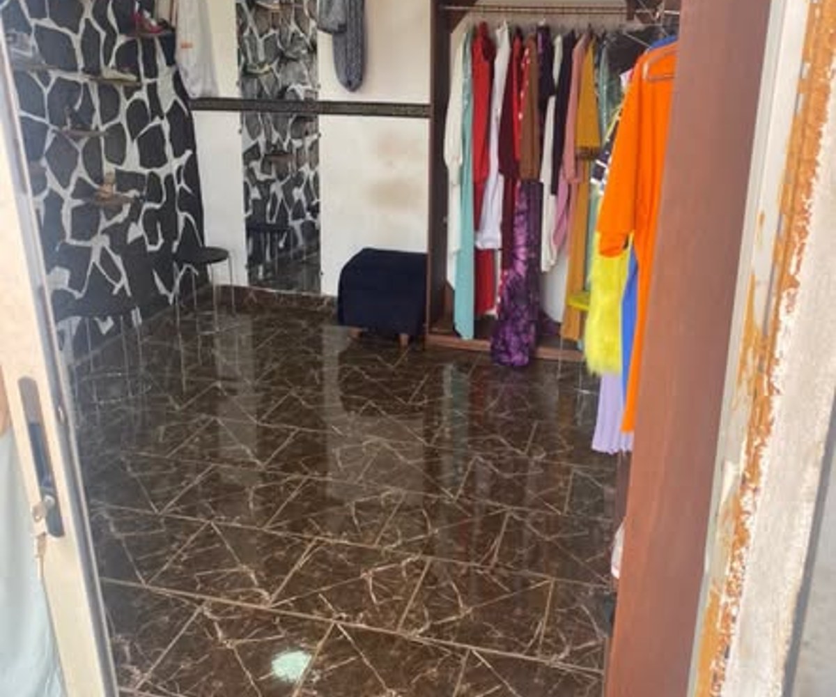 Boutique à louer - Cité Verte, Yaoundé - 85 000 FCFA/mois