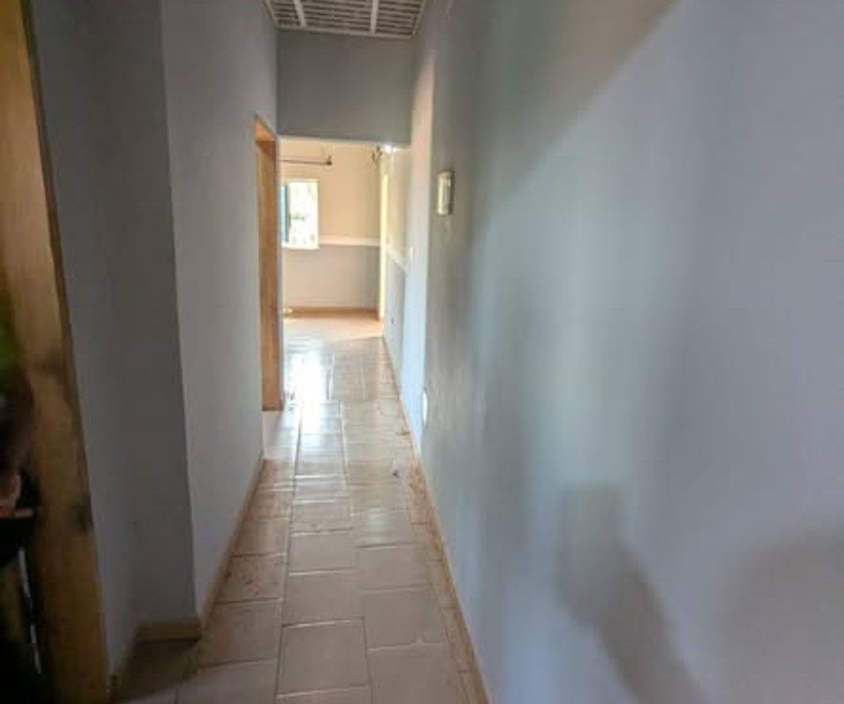 Studio moderne avec forage et parking sécurisé - Nkolmesseng