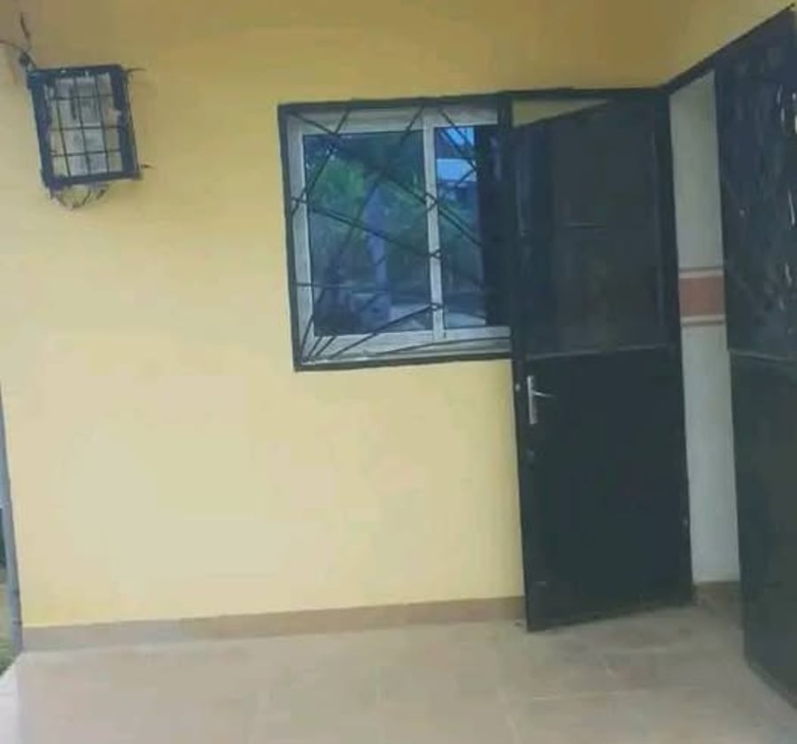 Maison à louer à Japoma
