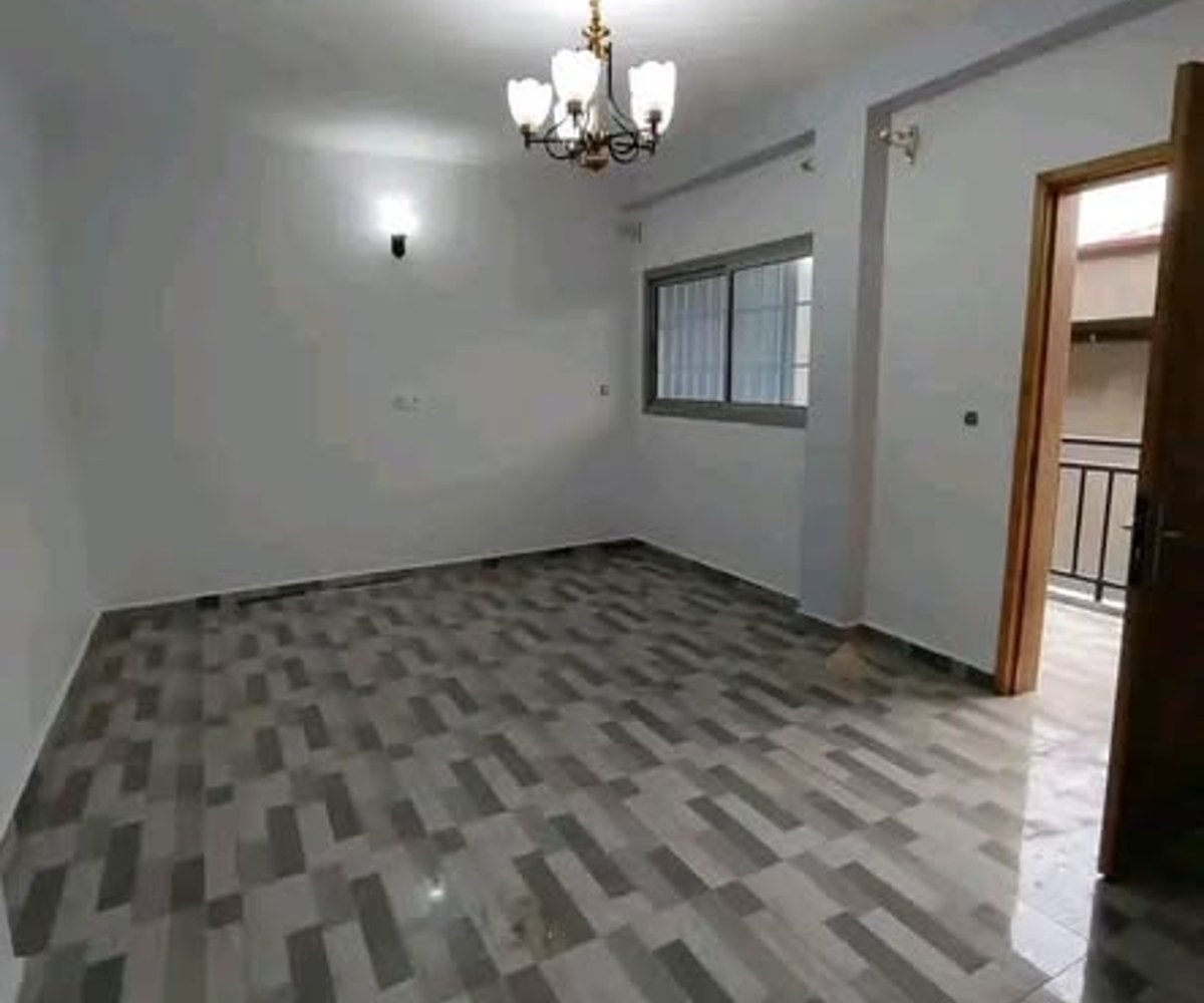 Appartement moderne à louer - Yaoundé Petits Génies