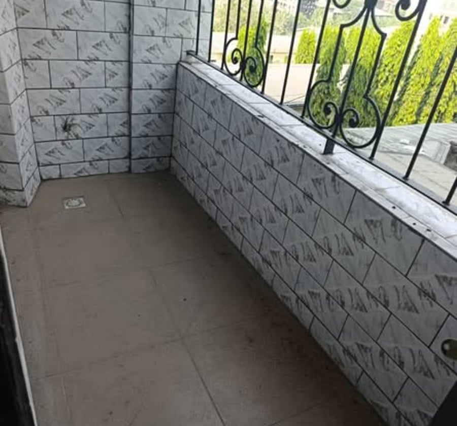 Studio à louer à Makepe Rhône-Poulenc