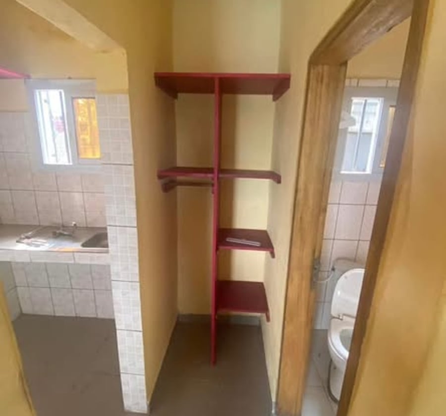 Chambre moderne avec cuisine - PK10, Douala