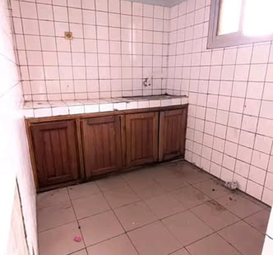Chambre moderne à louer – Makepe Missoké, Douala