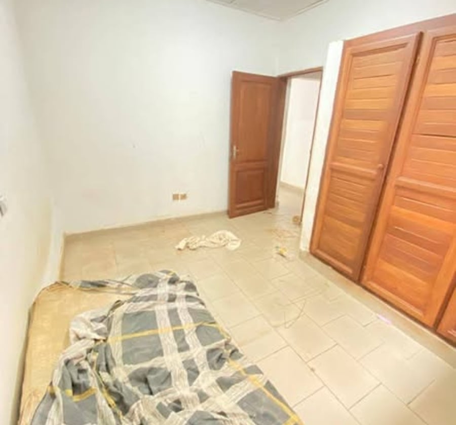 Studio moderne à louer à Etoug-Ebe