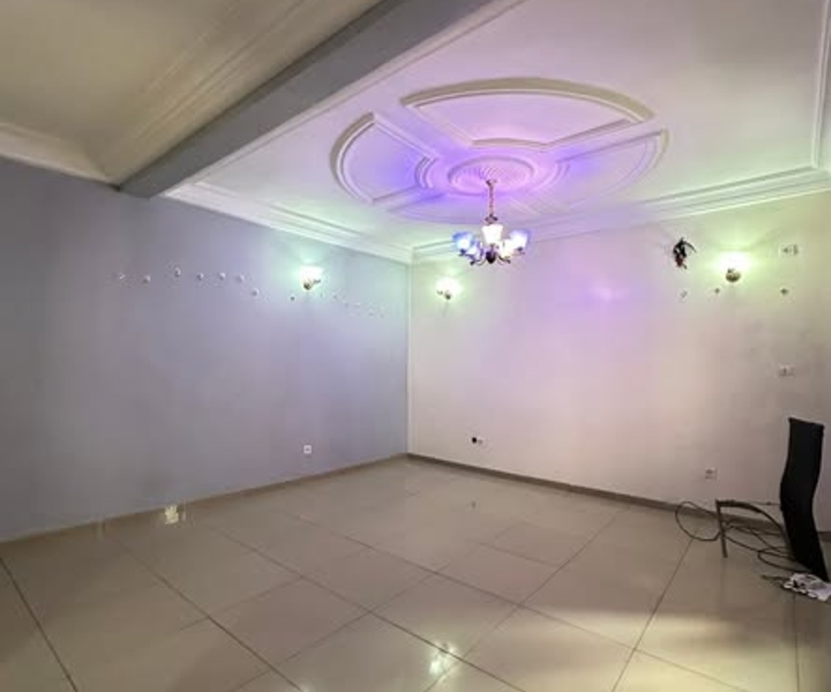 Appartement 2 chambres à Yassa