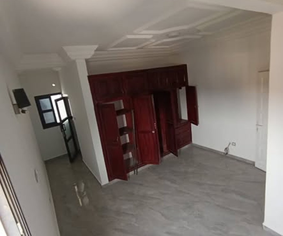 Appartement à louer à Kotto