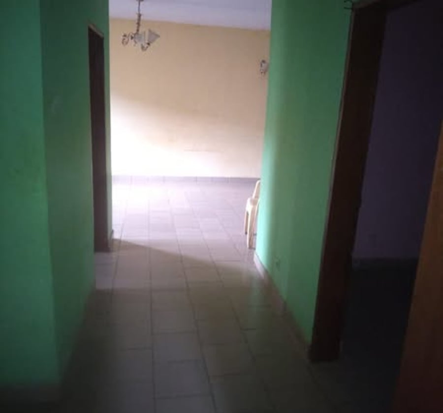 Vaste appartement moderne 3 chambres - Ngousso