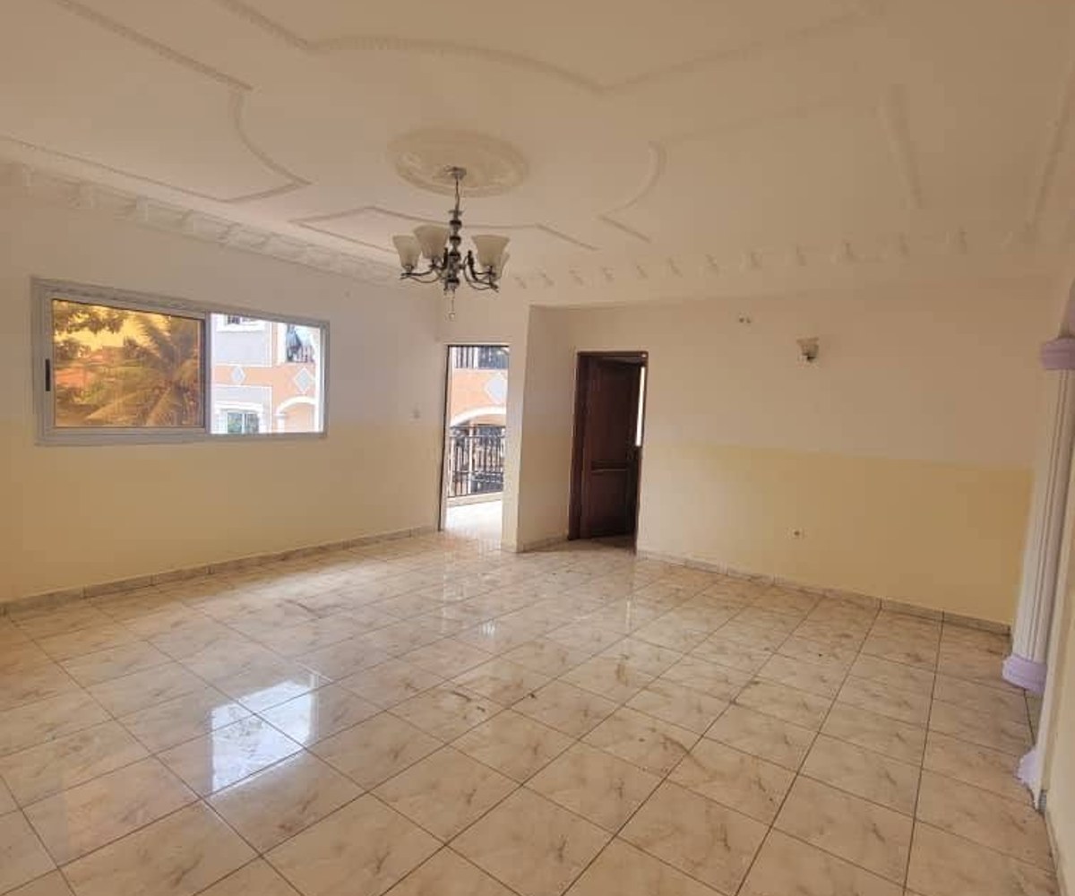 Vaste appartement à louer - Fougerol, Yaoundé