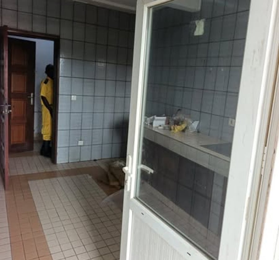Très grand appartement 2 chambres à Ndogbong