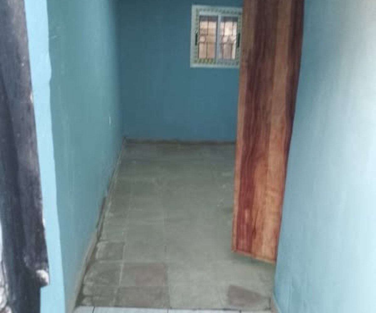 Chambre moderne à louer à Bonaberi