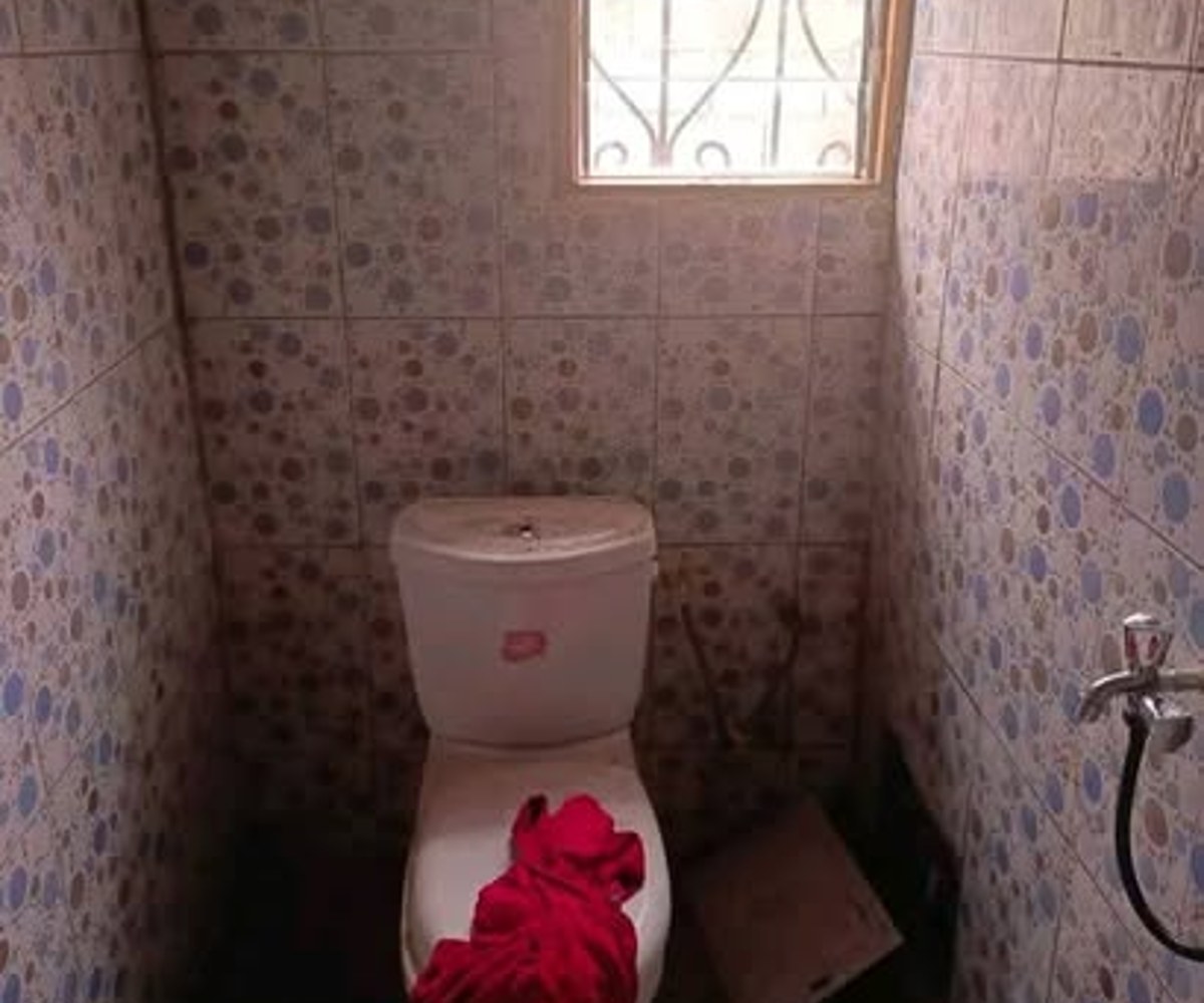 Studio moderne à louer à Kondengui