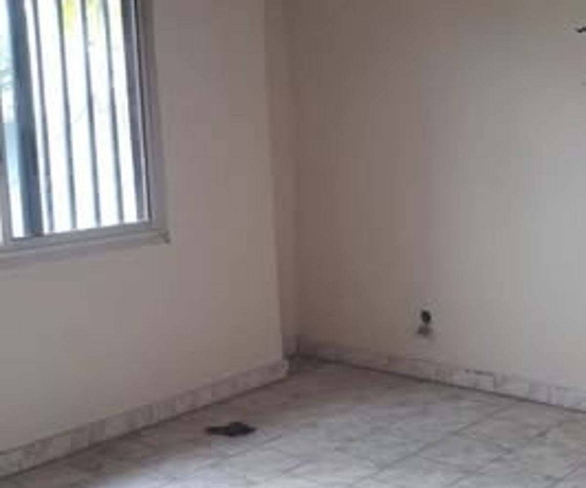 Appartement moderne à louer - PK 12 Marché