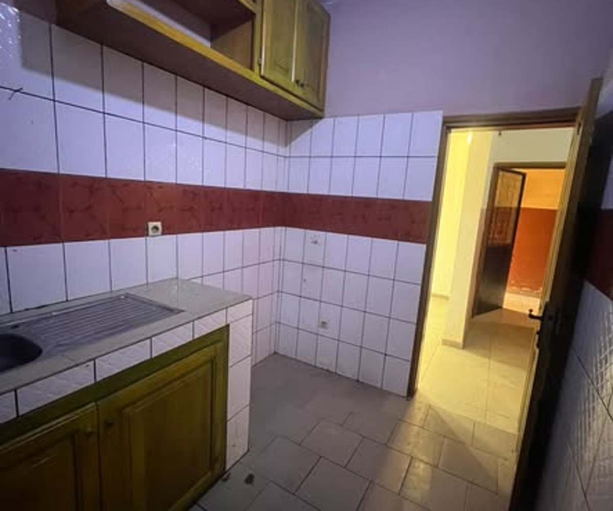 Appartement à louer à Mendong