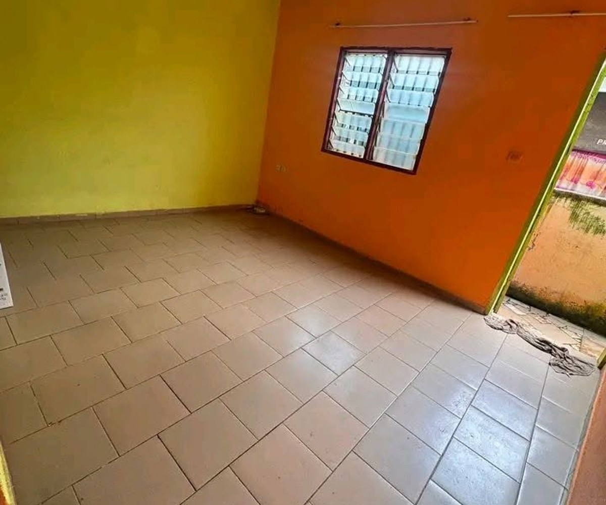 Studio moderne à louer à Nkolmesseng