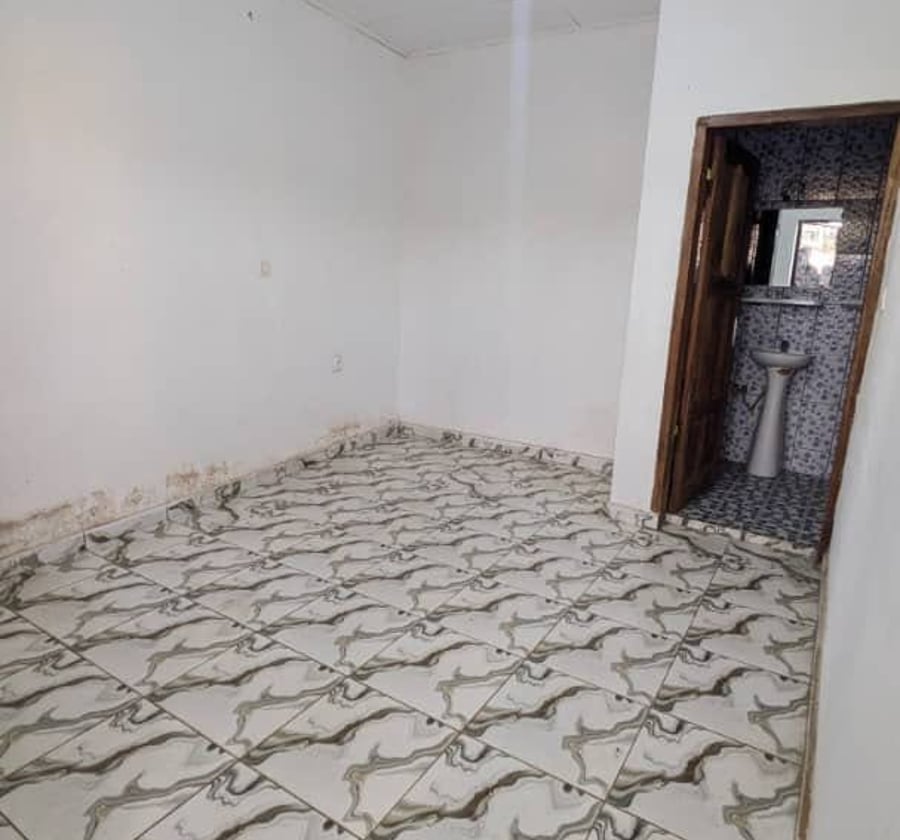 Vaste chambre moderne à Emana, Yaoundé
