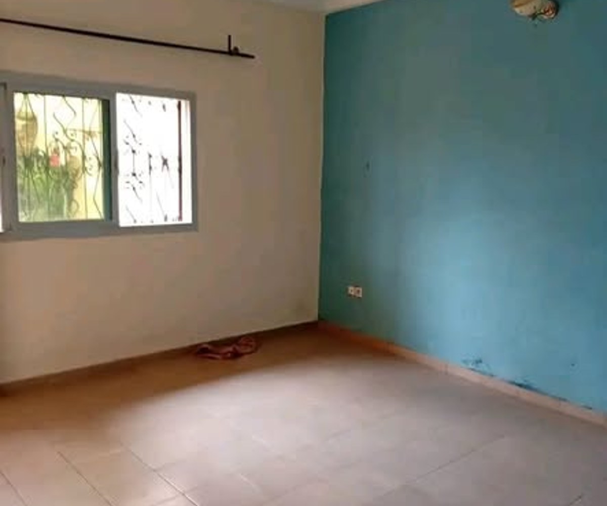 Appartement 2 chambres à Mimboman, Yaoundé - 90 000 FCFA/mois