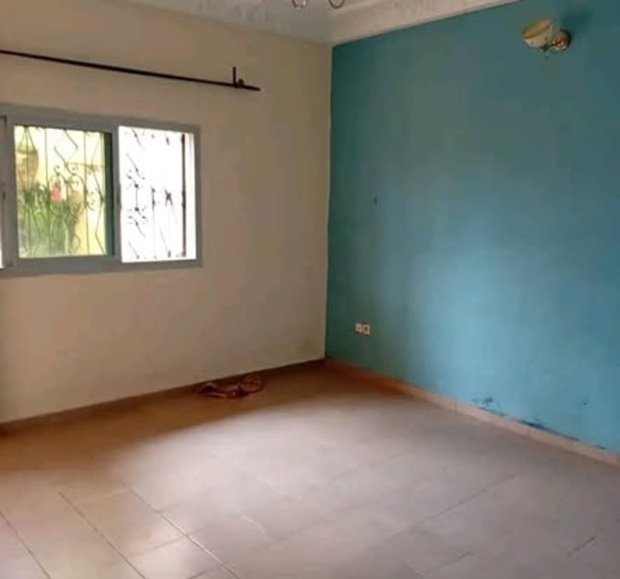 Appartement 2 chambres à Mimboman, Yaoundé - 90 000 FCFA/mois