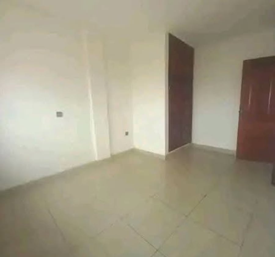 Bureau bon standing à louer à Akwa