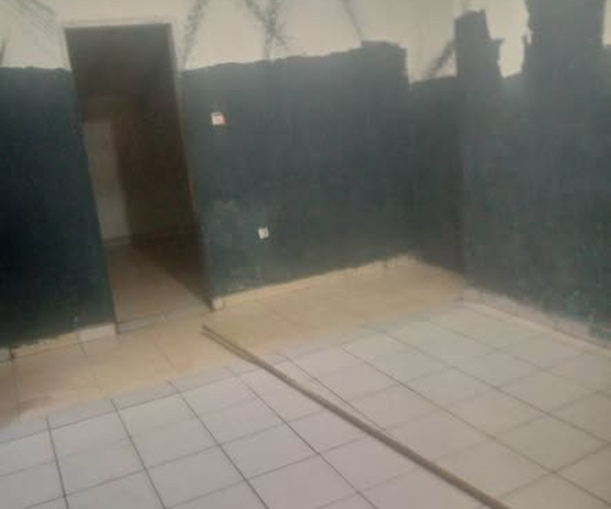 Studio moderne 3 pièces à louer - Mendong