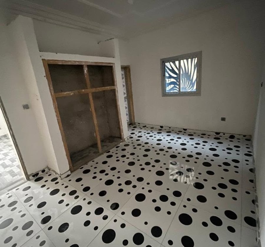 Studio moderne à louer à Bangue, Douala