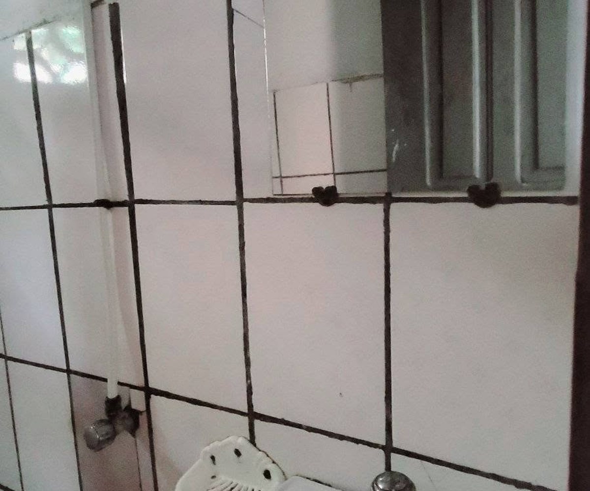 Chambre moderne à louer à Etoug-Ebe