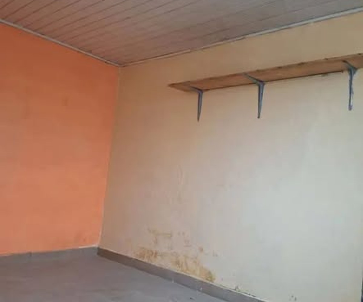 Studio moderne à louer à Beedi - 50 000 FCFA