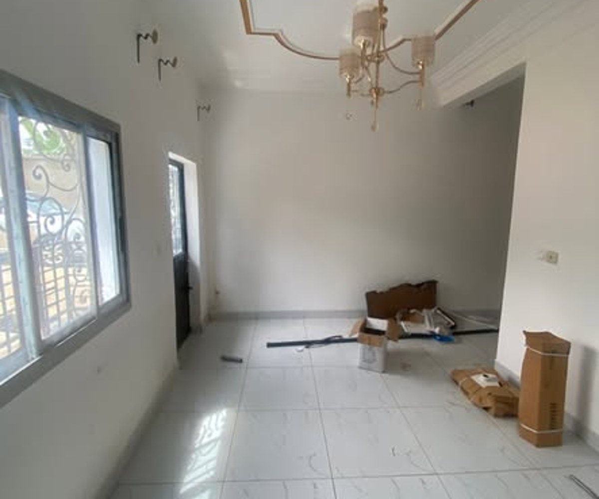 Studio moderne à louer - Simbock, Batibo
