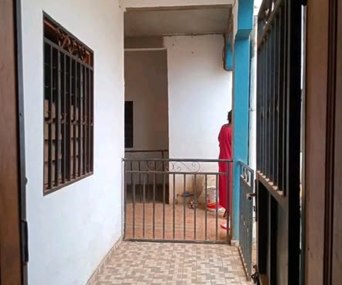 Appartement 2 chambres à louer à Mvan