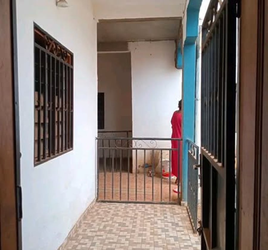 Appartement 2 chambres à louer à Mvan