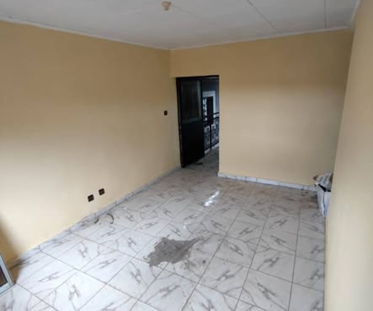 Studio neuf à Fourgerol, Yaoundé