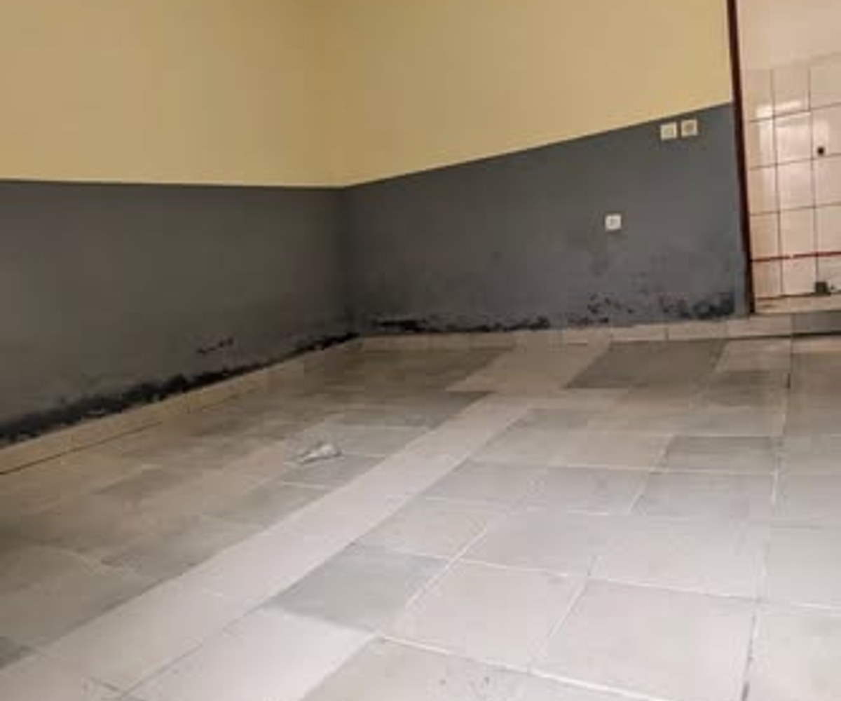 Chambre moderne à Ndogbong, Douala