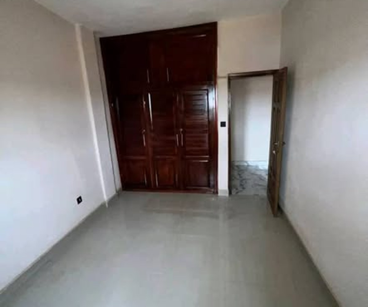 Appartement moderne à louer – Odza Cité de la Paix