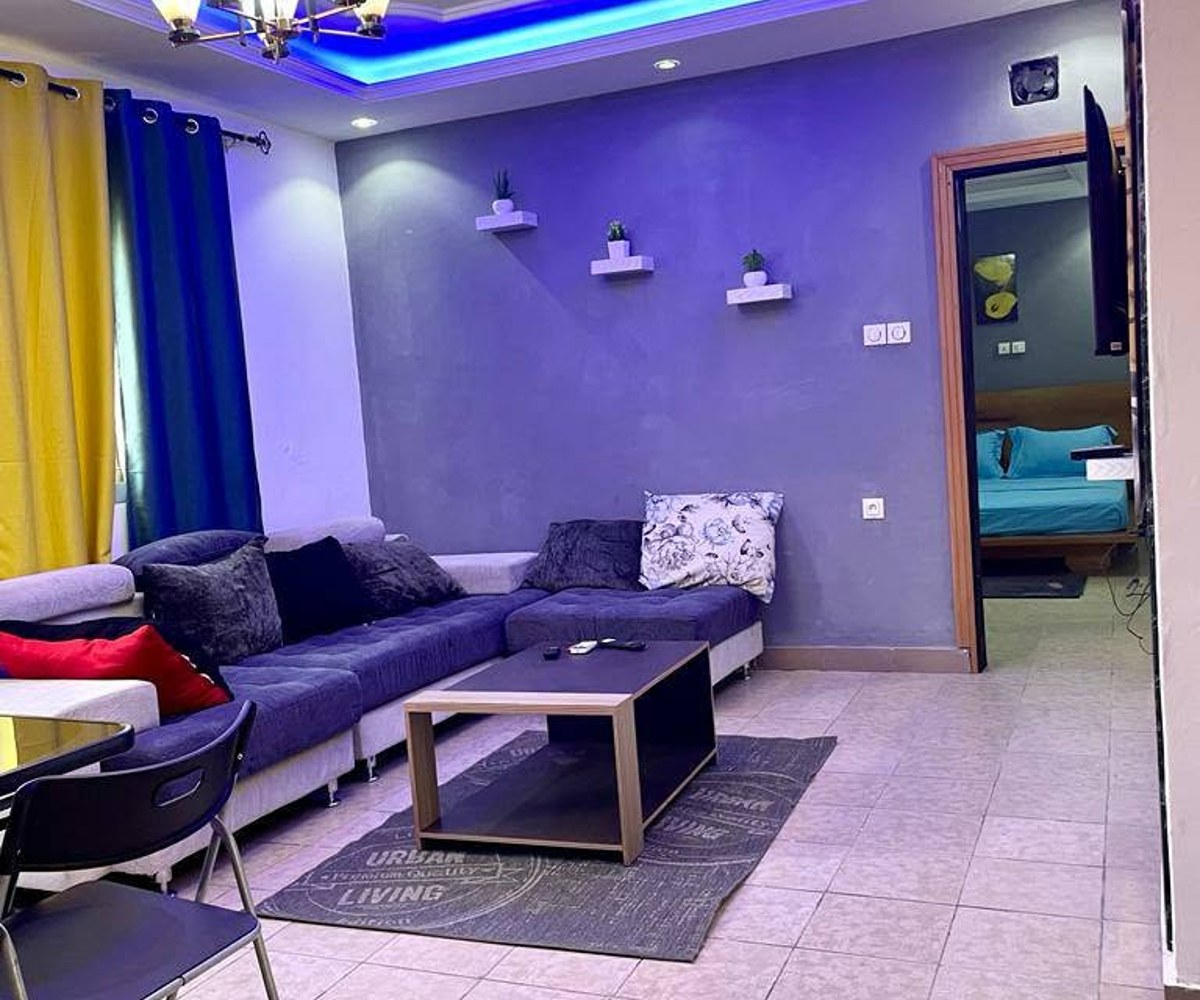 Chambre / studio meublé à Bastos – à partir de 13 500 F/nuit