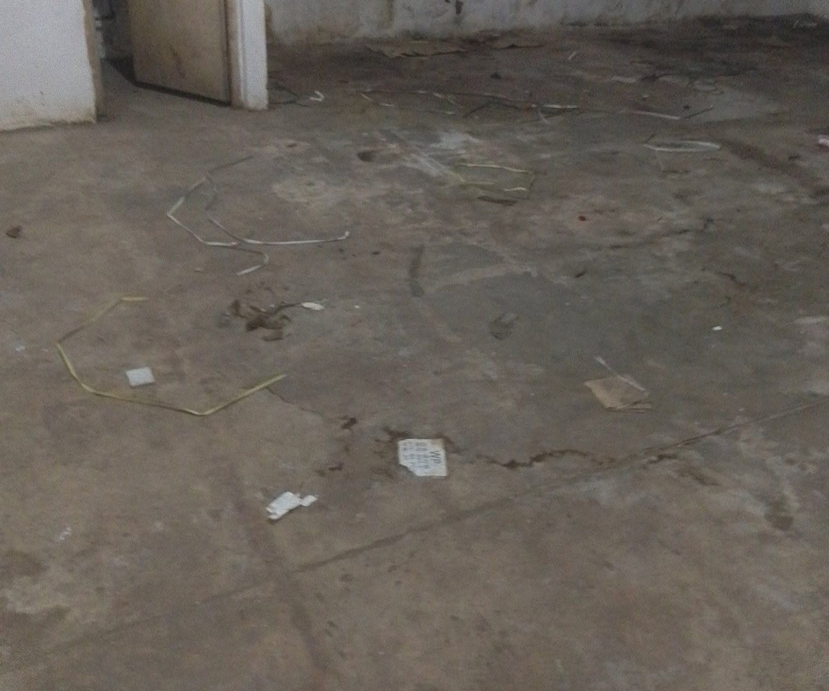 Magasin entrepôt à louer - Yaoundé centre ville