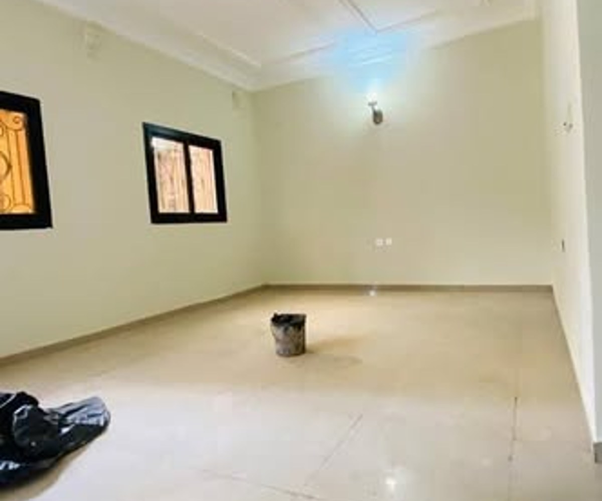 Studio moderne à louer à Biyem-Assi - Yaoundé