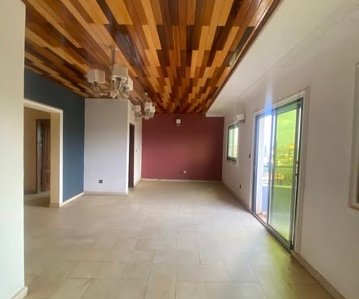 Appartement moderne 2 chambres à Etoudi
