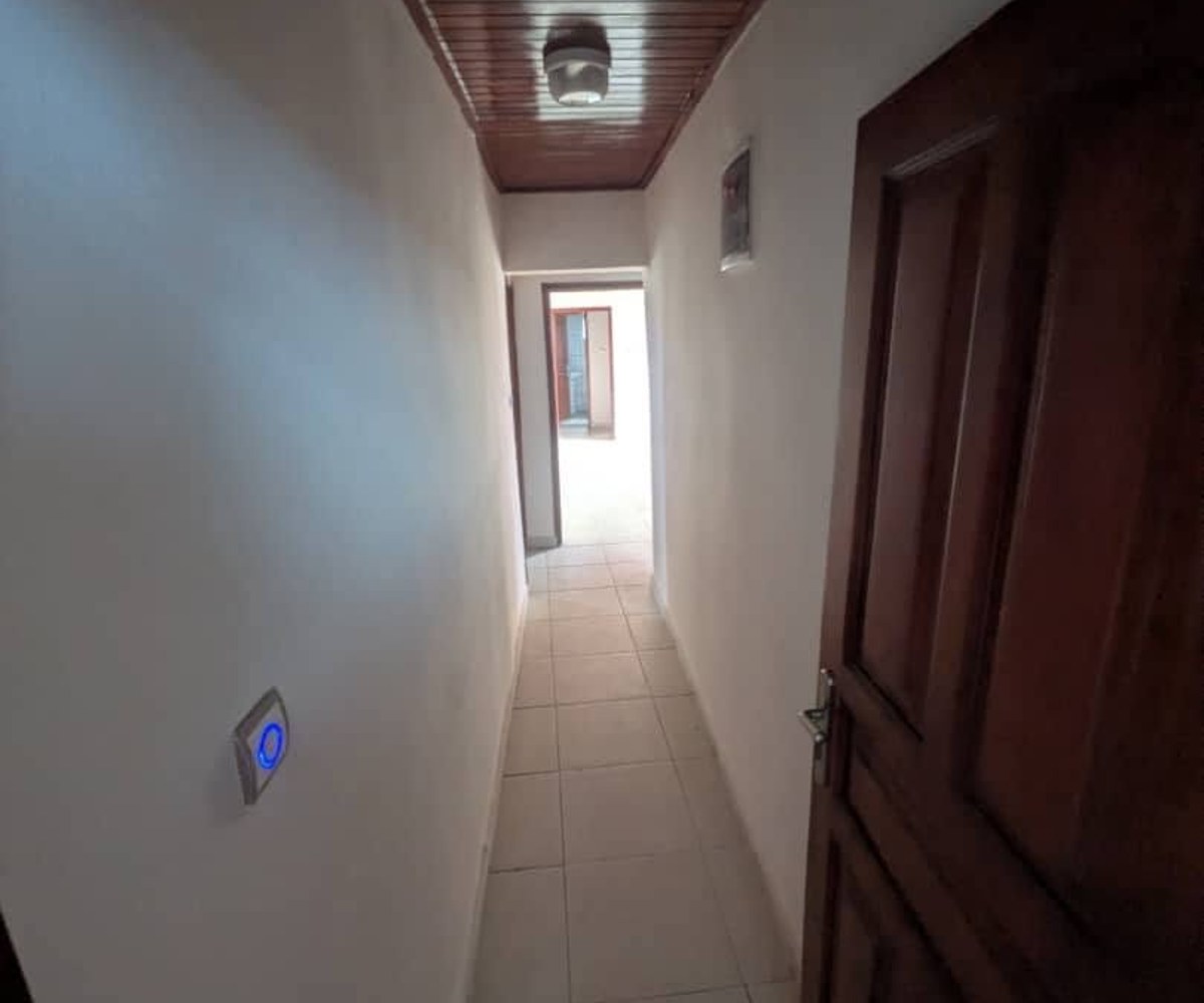 Appartement neuf à louer à Nkolnda (Odza) - 3 chambres